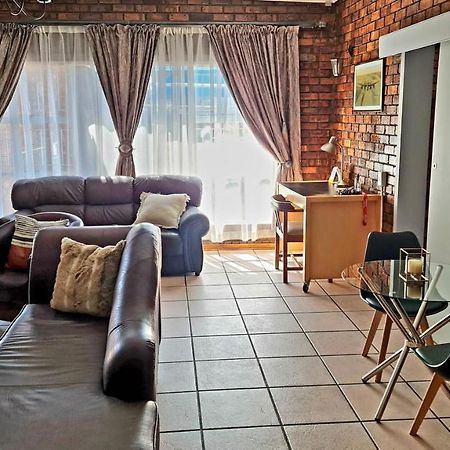 Mft Guest House Boksburg Εξωτερικό φωτογραφία