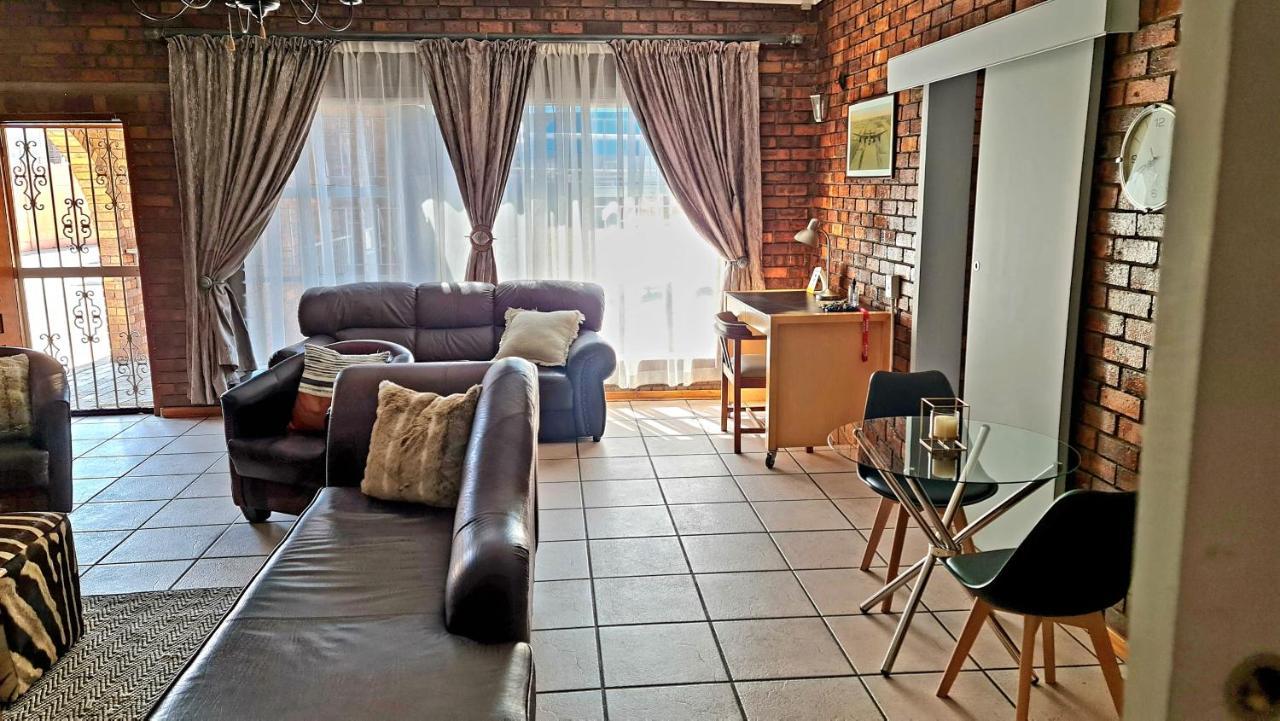 Mft Guest House Boksburg Εξωτερικό φωτογραφία
